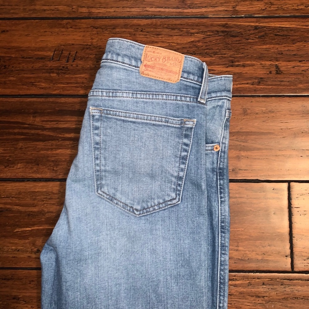 Lucky Jeans